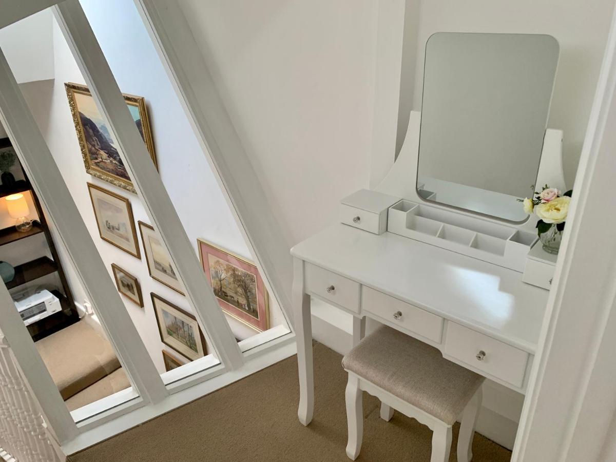 Lovely Newly Refurbished Apartment In Battersea Λονδίνο Εξωτερικό φωτογραφία